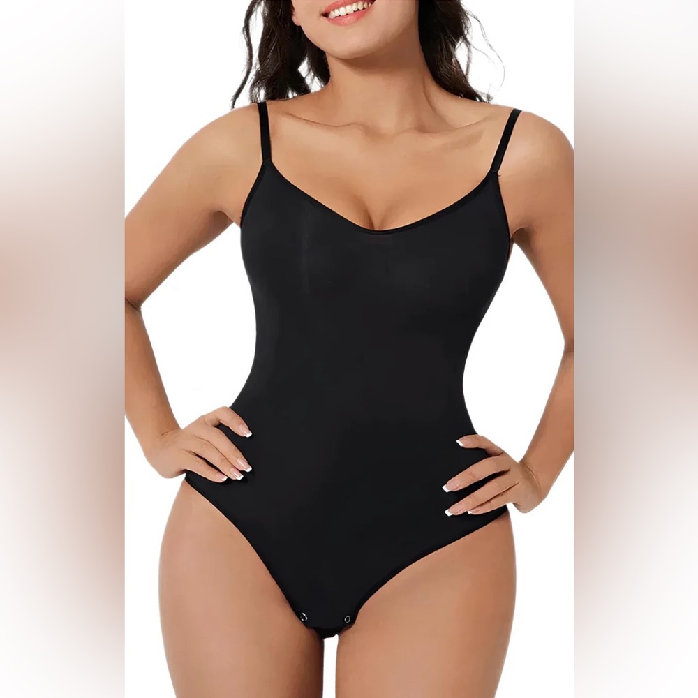 🆕 black bodysuit
